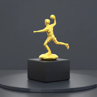 Mini figurine de sport personnalisée jouant au ballon garçon Statue Casting Technique Tournament Trophy