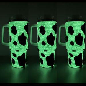 Vaso Moderno de 40 oz con Pedrería, Vaso Brillante en la Oscuridad de 40 oz, Vaso con Estampado de Vaca Brillante en la Oscuridad, Vaso de 40 oz con Pedrería - Product Image 4