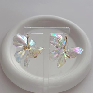 Venta al por mayor moda señoras tendencia pendientes Retro exagerado transparente acrílico joyería flor pendientes - Product Image 4