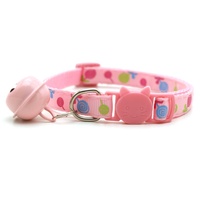 Collier réglable pour chien et chat en polyester, motif à pois, couleur unie, avec clochette et boucle de fermeture, multicolore
