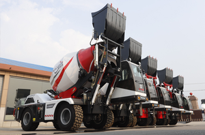 Camion malaxeur à <span class=keywords><strong>béton</strong></span> autopropulsé <span class=keywords><strong>pas</strong></span> <span class=keywords><strong>cher</strong></span> China Luzun JBC12 avec réservoir de 1,8 m3 à vendre - Product Image 3