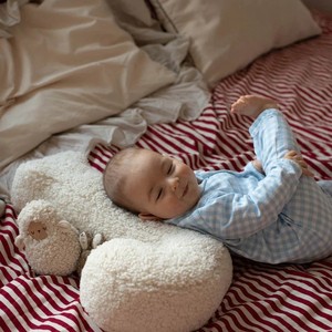 وسادة على شكل حرف، وسائد للعناق، وسائد زخرفية على شكل حروف أبجدية، وسائد حروف الأبجدية الإنجليزية من الألف إلى الياء - Product Image 4