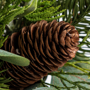 Co-Arts 2022 Mini arbre de Noël mignon de bureau avec pot en métal blanc - Product Image 3