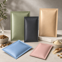 Pochettes plates métallisées en papier mat personnalisées à trois soudures latérales pour l'emballage de friandises et de compléments alimentaires pour animaux de compagnie