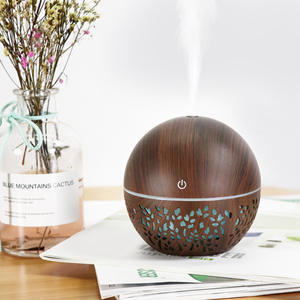 Difusor de Aroma con Diseño de Madera YX-021h, Alimentado por USB, Luz Nocturna de 7 Colores, Humidificador para el Hogar, Difusor de Aceites Esenciales, Capacidad Inferior a 0.5L - Product Image 3