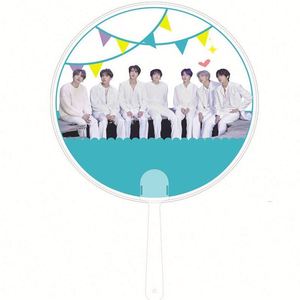 Vente chaude - Prix le plus bas - Éventail en plastique PP/PVC personnalisé avec poignée centrale pour cadeaux promotionnels - Product Image 6