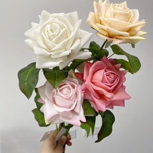 Real Touch Hidratante Flores artificiales Boda Rosas decorativas Manojo Látex Rosas blancas Real Touch Flower - Product Image 1