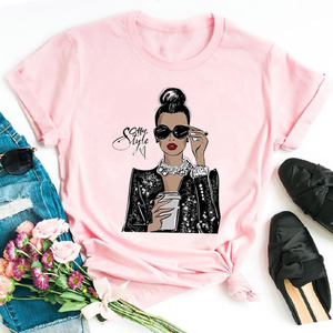 T-shirt da <span class=keywords><strong>Donna</strong></span> a Girocollo Comoda e Ampia con Stampa Ragazza di Città Stile Cartone Animato di Alta Qualità Più Venduta a Prezzi Bassi per Vendita al Dettaglio e all'Ingrosso - Product Image 6