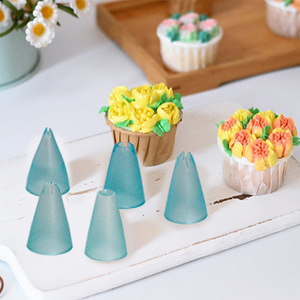 Set di Utensili da Pasticceria in Plastica Ecologica per Cucina, Oltre 12 Pezzi per Preparazione Torte e Decorazione Fondente - Product Image 3