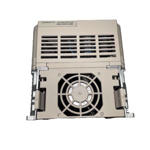 Variador de Frecuencia Yas-kawa V1000 CIMR-VC4A0011BAA con RS485, Carcasa IP20 para Automatización Industrial - Product Image 1