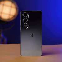 Presque neuf OnePlus Nord CE4 Lite 5G CPH2621 (UE) Gris (256 Go + 8 Go) Version européenne.