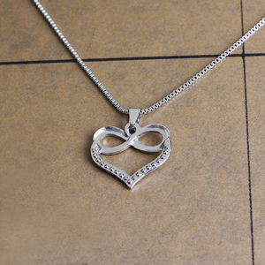 Collana Vintage ZRM per Coppie con Pendente 'Ti Amo per Sempre e per l'Eterno' a Forma di Cuore Infinito con Catena a Serpente in Cristallo per Donne - Product Image 5