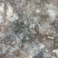 Pierre de quartz brun foncé élégante avec de riches veines naturelles pour la conception moderne de cuisines et de salles de bain