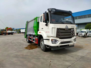 Camion compacteur à ordures Howo 4x2 à chargement arrière avec une capacité de 14 m3 pour la collecte des déchets - Product Image 5