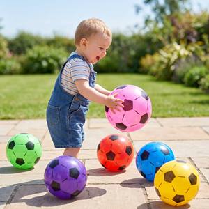 Pallone da Calcio Gonfiabile in PVC Multicolore per Interni/Esterni, Gioco per Bambini, Ottima Qualità, Consegna Rapida, Ottimo Servizio - Product Image 1