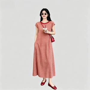 Robe plissée à carreaux vichy pour femme, col contrastant, coupe ample, longueur midi, style Miyake, directement de l'usine, collection été 2026 - Product Image 1