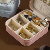 Organisateur de bijoux portable chic de style coréen en plastique, grande capacité, boîte de rangement pour bagues, boucles d'oreilles, colliers, étui anti-poussière