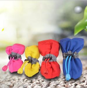 4Pcs Chaussures antidérapantes d'hiver pour chiots Chaussures imperméables antidérapantes pour chiens Bottes de pluie et de neige pour chiens Chiot Chat <span class=keywords><strong>Chihuahua</strong></span> Pet Paw Care - Product Image 3