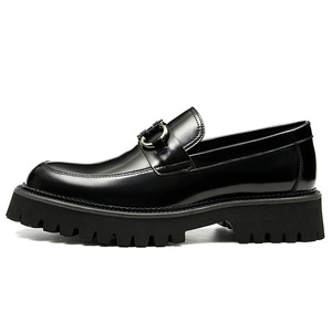 Mocasines de charol para hombre con punta redonda, correa con hebilla, suela de goma, para todas las estaciones, zapatos de vestir para oficina y carrera profesional - Product Image 1