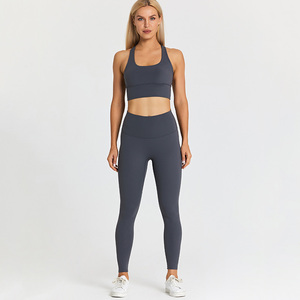 Gran oferta Sexy entrenamiento Thin Strap Bra V Cut Cross Waist Shorts Leggings Crop Top 2 piezas Gym Fitness Wear Yoga Suit Set para mujeres - Product Image 5