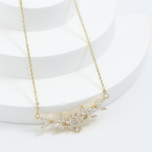 Rakol ZPN277 Elegantes Accesorios de Moda Joyería Estilo Vintage para Mujer con Forma de Flor con Cadena de Eslabones - Product Image 3
