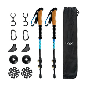 Vente en gros <span class=keywords><strong>de</strong></span> bâtons <span class=keywords><strong>de</strong></span> trekking tactiques <span class=keywords><strong>ultra</strong></span> légers entièrement en fibre <span class=keywords><strong>de</strong></span> carbone 100% Bâton <span class=keywords><strong>de</strong></span> <span class=keywords><strong>marche</strong></span> <span class=keywords><strong>nordique</strong></span> Bâton <span class=keywords><strong>de</strong></span> randonnée télescopique avec verrouillage rabattable - Product Image 4