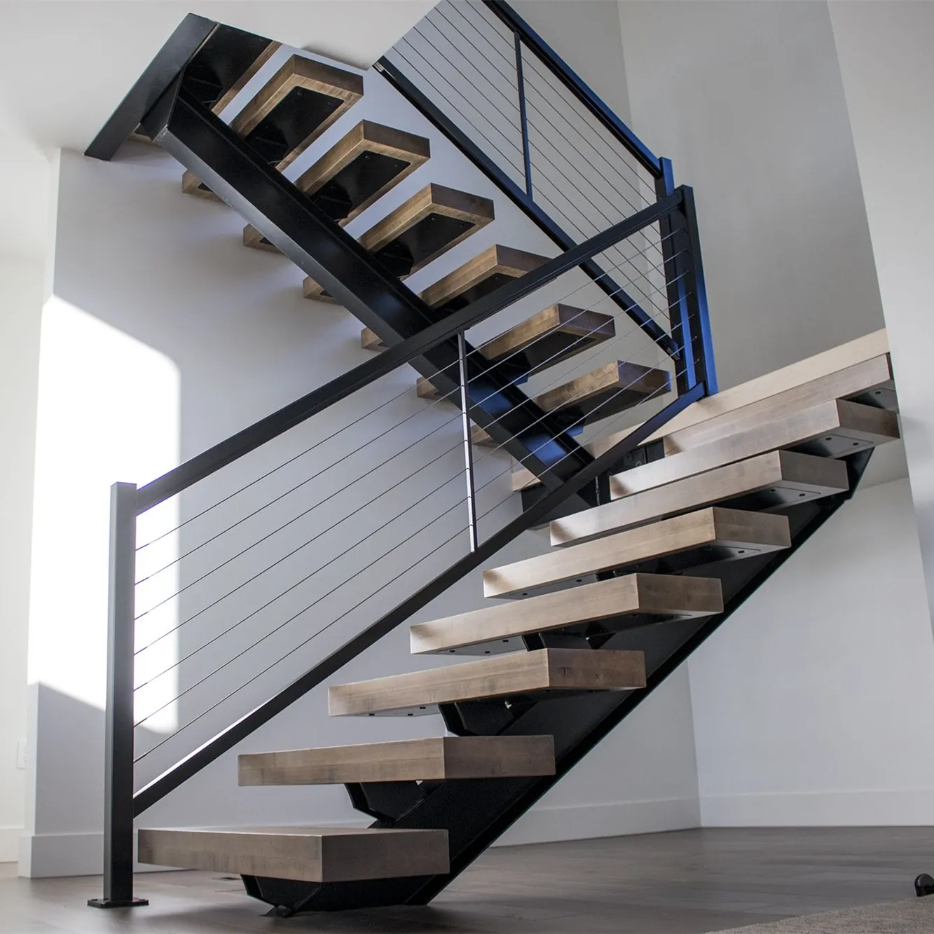 Kapalı modern dubleks ev merdiven ahşap merdiven yüzen merdiven