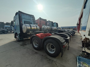 รถบรรทุกหัวลาก Shacman CNG LNG แบบ 6x4 เกียร์อัตโนมัติ ห้องโดยสารหลังคาสูง สำหรับขนส่งสินค้าทางไกลและขนส่งตู้คอนเทนเนอร์ - Product Image 5