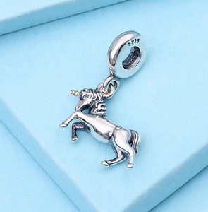 Bán Buôn Rhodium Mạ Cổ Điển 925 Sterling Silver Bạc Pristine Unicorn Ngựa Quyến Rũ Cho Con Rắn Vòng Đeo Tay Chuỗi-Quà Tặng - Product Image 5