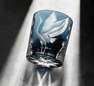 Verre sculpté à <span class=keywords><strong>la</strong></span> main, verre gravé en forme de grue, <span class=keywords><strong>verrerie</strong></span> haut de gamme, verre cadeau personnalisé, verre à whisky haut de gamme, verre <span class=keywords><strong>d</strong></span>'<span class=keywords><strong>art</strong></span> créatif - Product Image 3