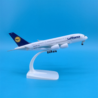 Modèle d'avion Airbus A380 de Lufthansa Airlines à l'échelle 1/400 en alliage de zinc de 18 cm avec train d'atterrissage et support d'exposition