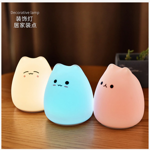 <span class=keywords><strong>Lampe</strong></span> led intelligente en forme de <span class=keywords><strong>chat</strong></span> avec pile AAA, design mignon, luminaire décoratif d'intérieur, lumière à couleur changeante, rvb, nouveau modèle - Product Image 2