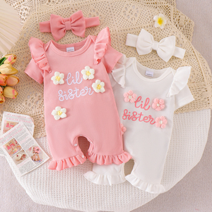 Set Tutina in Maglia per Neonata con Ricamo Personalizzato, Body con Volant, Fascia per Capelli e Calzini, Abbigliamento Carino per Fotografia Neonatale - Product Image 1