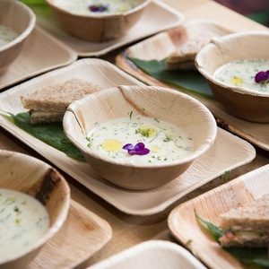 Assiettes jetables biodégradables <span class=keywords><strong>en</strong></span> <span class=keywords><strong>feuille</strong></span> <span class=keywords><strong>de</strong></span> palmier personnalisées <span class=keywords><strong>en</strong></span> gros – Rondes/Carrées – Pour camping, fêtes, avec logo moderne - Product Image 4
