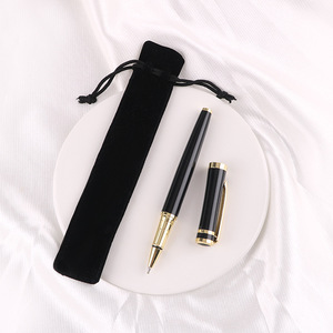 Pochette <span class=keywords><strong>en</strong></span> <span class=keywords><strong>velours</strong></span> bleu noir rouge argent blanc <span class=keywords><strong>stylo</strong></span> cadeau ensemble avec LOGO personnalisé or <span class=keywords><strong>stylo</strong></span> gel roller pour cadeaux de mariage, ensembles de papeterie - Product Image 1
