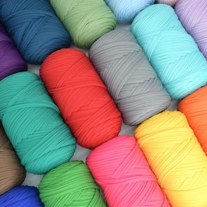 Suministro al por mayor de hilo de tela 100% poliéster de 200g para tejer a mano camisetas, alfombras de ganchillo, zapatillas, bolsos y artículos de almacenamiento de alta elasticidad. - Product Image 4