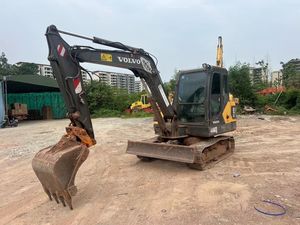 Excavatrice sur chenilles hydraulique Volvo EC60D, 6 tonnes, godet de 0,23 m³ de capacité, d'occasion - Product Image 1