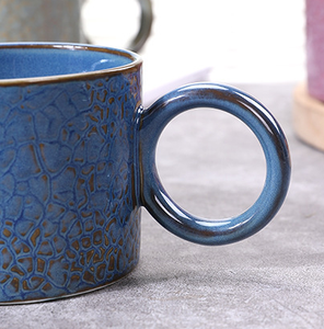 Taza de Café de Porcelana de Lujo con Detalles en Oro, Esmalte Resistente a las Grietas, Diseño de Logotipo Personalizable, Apta para Alimentos, Apta para Lavavajillas y Microondas - Product Image 5