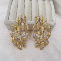 Boucles d'oreilles exquises multicouches scintillantes en forme de feuillage, micro-pavées de zircone de haute qualité, accessoires pour femmes