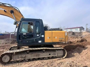 Excavatrice sur chenilles d'occasion Hyundai 225LC-9S, pelle hydraulique de service intensif, également disponible en 220-9S, 220LC-9, 225LC-7, 225LC-9 - Product Image 3