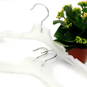 Groothandel Zwart Wit Hoge Kwaliteit Plastic Transparante Ronde Haak Hangers Met Broek Ondergoed Clips