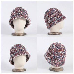 Sombreros de Pescador Tejidos a Crochet para Invierno, Gorros Cálidos Hechos a Mano para Mujer - Product Image 3