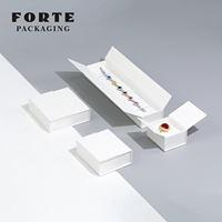 Boîte à bijoux magnétique à double porte FORTE, nouveau design, haute qualité, logo personnalisé pour l'affichage des bijoux