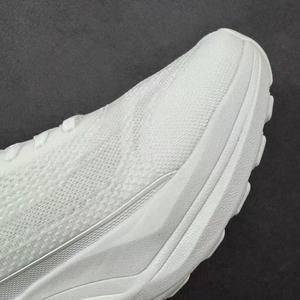 Chaussures en toile à lacets haut de gamme, marques de luxe, avec des éléments de design à la mode, incarnant le style de designer haut de gamme - Product Image 5