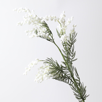 Produit chaud en plastique artificiel en peluche 3 fourchettes baies rouges décoration de noël fleurs et plantes décoratives florales pour la maison