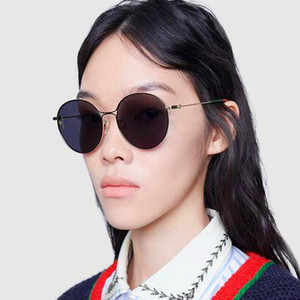 Gafas de Sol Redondas de Moda Vintage 2019 con Degradado para Mujer, Montura de Aleación Transparente, Protección UV400, de una Pieza - Product Image 4
