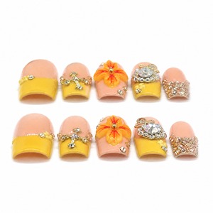 Uñas Postizas Acrílicas con Diseño Floral y Pedrería, Cobertura Completa, Forma Almendrada, 10 Piezas para Uso en Salón - Product Image 4