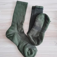 Chaussettes de randonnée vert jungle en gros, chaussettes de sport vertes du Vietnam