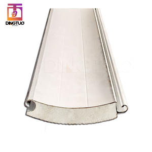 Machine <span class=keywords><strong>de</strong></span> formage à rouleaux pour lames <span class=keywords><strong>de</strong></span> <span class=keywords><strong>porte</strong></span> à enroulement <span class=keywords><strong>en</strong></span> métal perforé et mousse PU 55 77 100, haute vitesse, haute productivité - Product Image 2