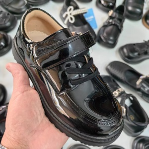 Nouvelles chaussures d'école noires pour enfants, élégantes et confortables, en cuir, vente en gros de stocks mixtes - Product Image 5